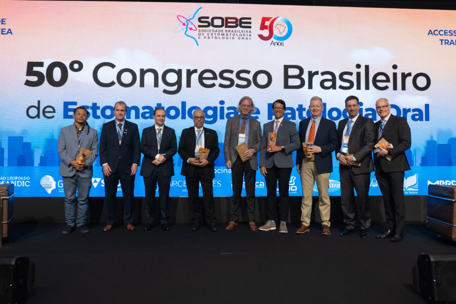 Reconocidos especialistas internacionales reunidos durante SOBEP 2024.